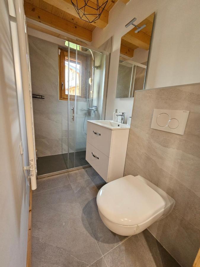 Demi-Chalet Vadel La Panthiaz 15 Pers 5 Chambres Abondance Eksteriør bilde
